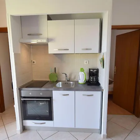 Jospia4 Mit Privatem Balkon By Interhome