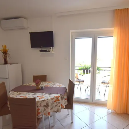 Jospia4 Mit Privatem Balkon By Interhome *